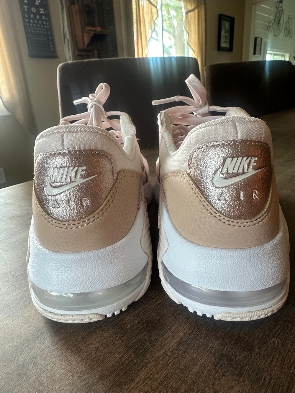 Nike Air Max Women's Sneakers - Blush Pink/Metallic Rose - Size 8 - Picture 2 of 4